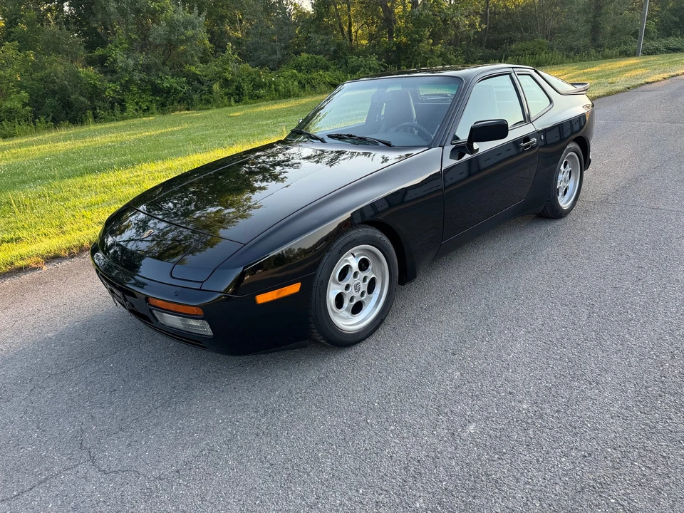 1986 Porsche 944 Turbo - Image 21 of 31