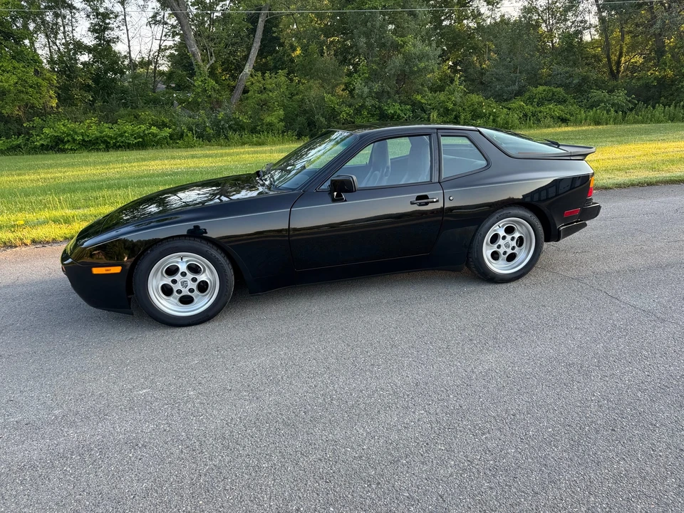 1986 Porsche 944 Turbo - Image 23 of 31