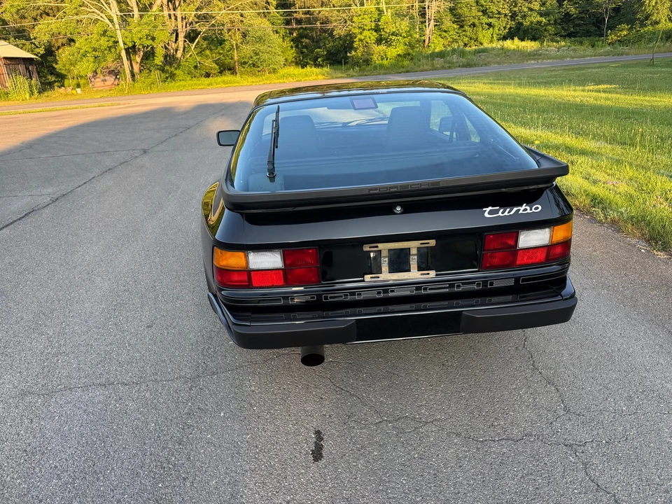 1986 Porsche 944 Turbo - Image 28 of 31