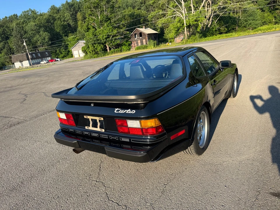 1986 Porsche 944 Turbo - Image 29 of 31