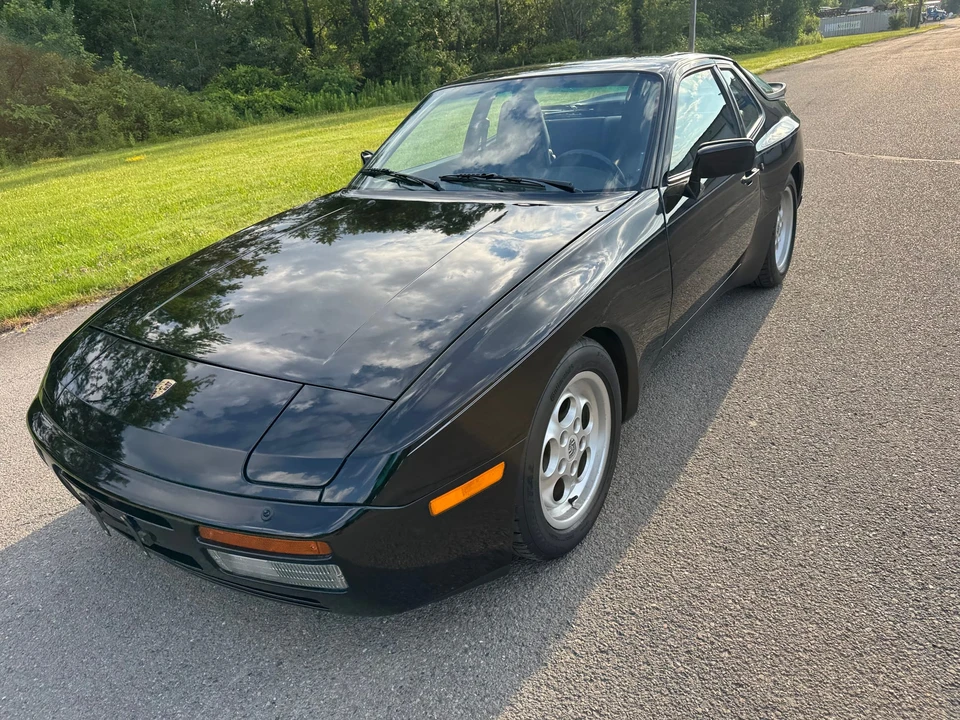 1986 Porsche 944 Turbo - Image 3 of 31