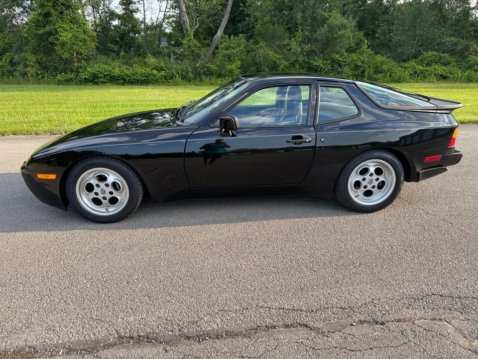 1986 Porsche 944 Turbo - Image 4 of 31