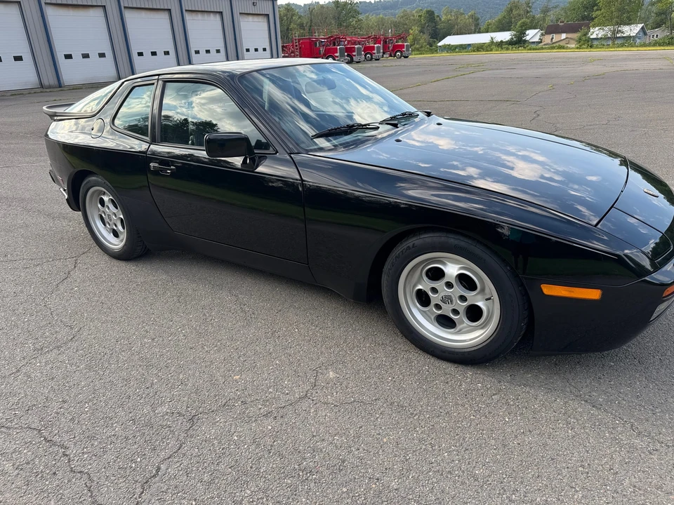 1986 Porsche 944 Turbo - Image 14 of 31