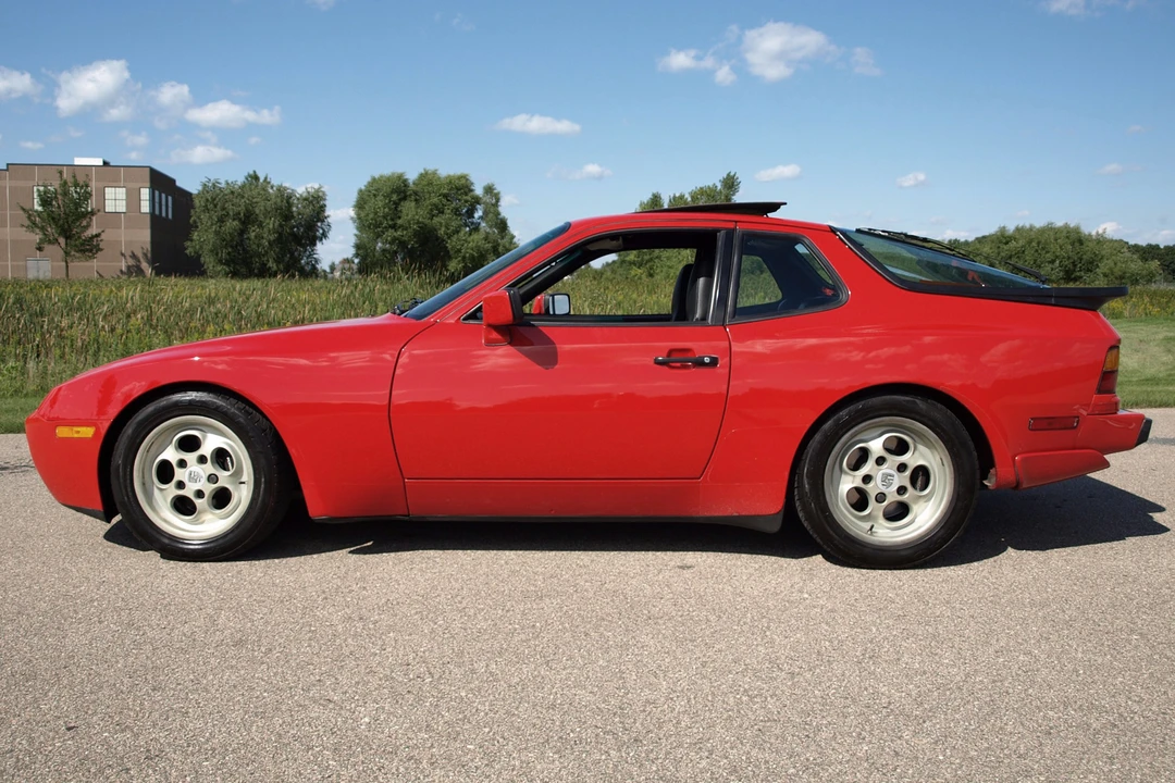 1986 Porsche 944 Turbo - Image 6 of 31