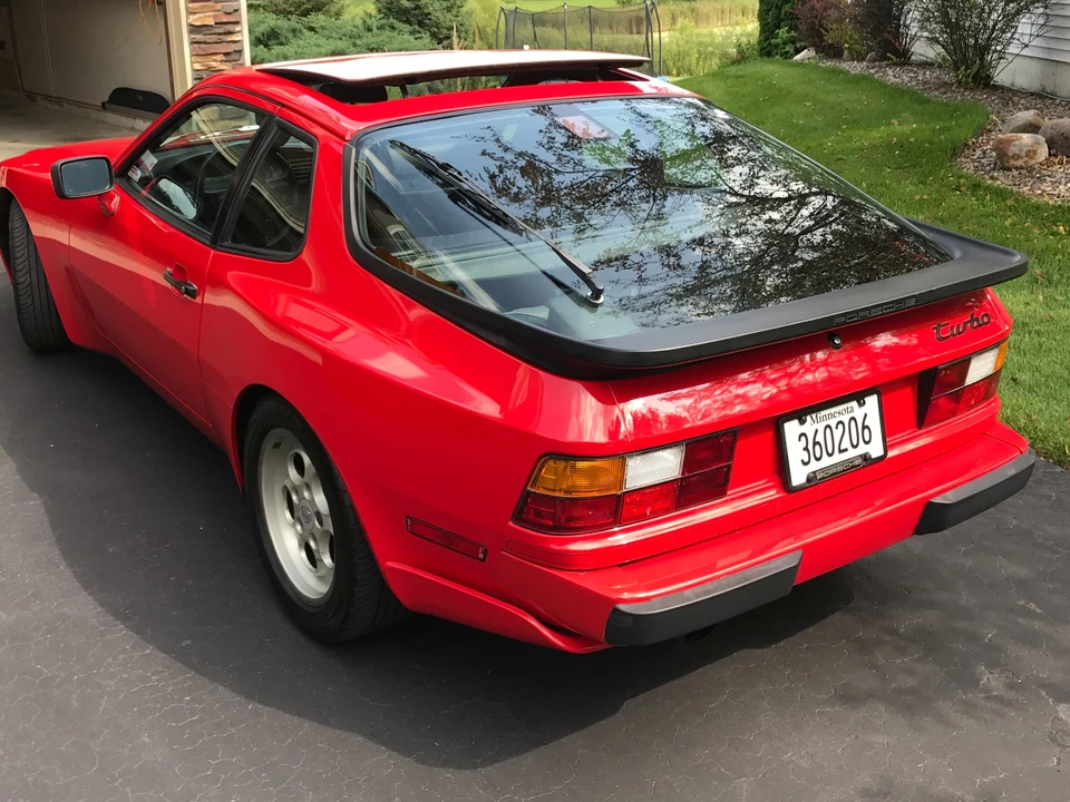 1986 Porsche 944 Turbo - Image 4 of 31