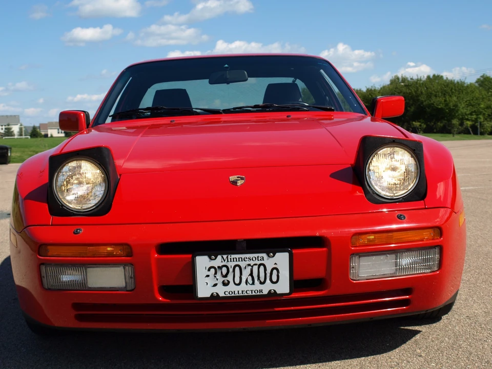 1986 Porsche 944 Turbo - Image 13 of 31