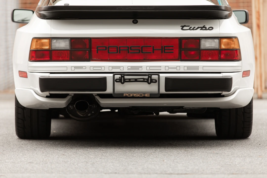 1986 Porsche 944 Turbo - Image 23 of 31