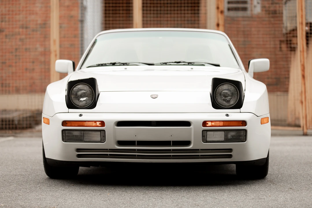 1986 Porsche 944 Turbo - Image 10 of 31