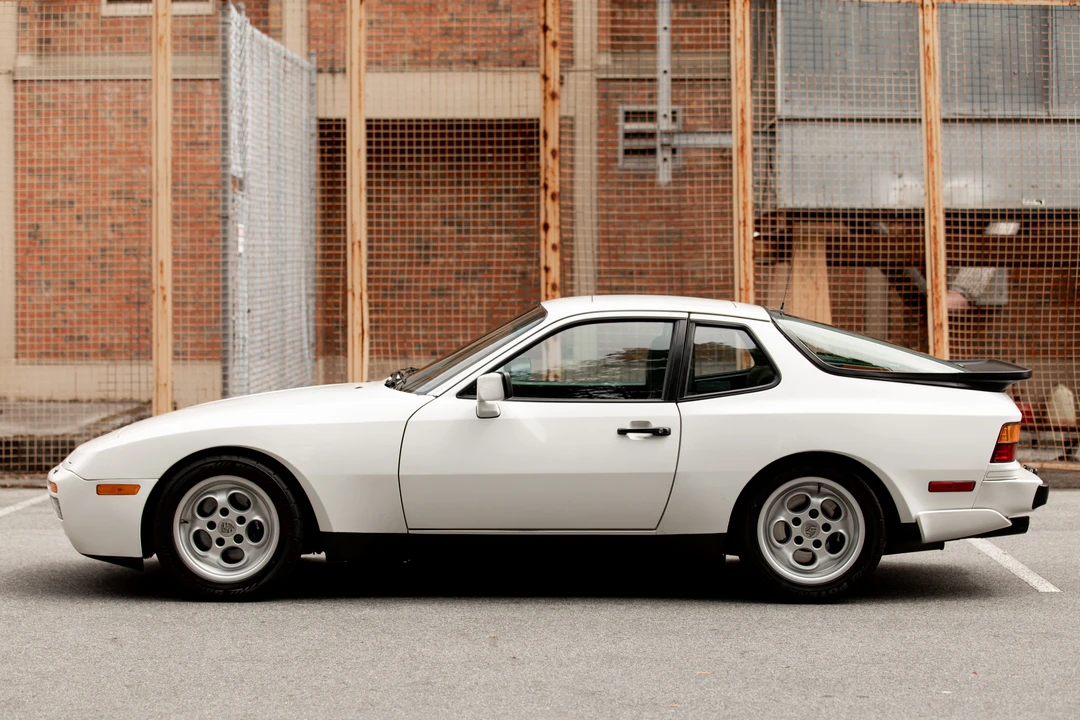 1986 Porsche 944 Turbo - Image 15 of 31
