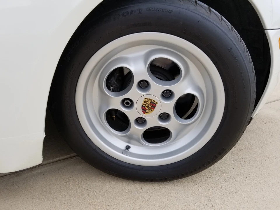 1986 Porsche 944 Turbo - Image 27 of 31