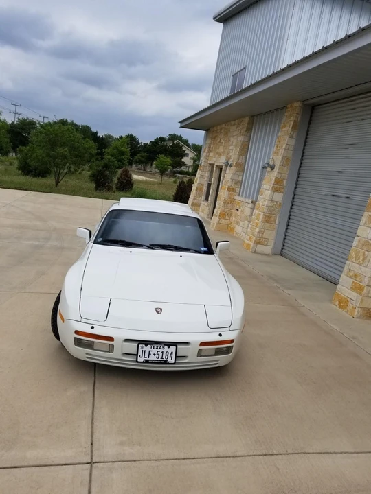 1986 Porsche 944 Turbo - Image 11 of 31