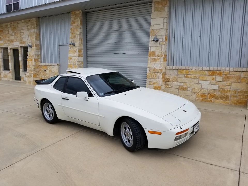 1986 Porsche 944 Turbo - Image 16 of 31