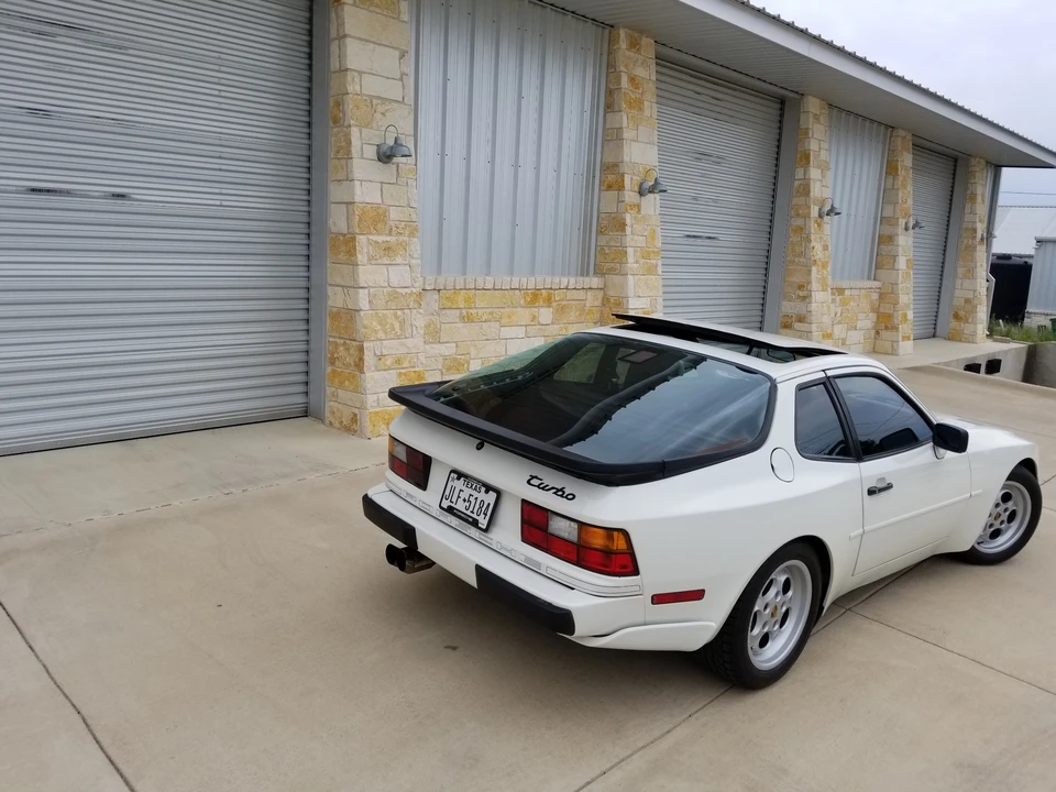 1986 Porsche 944 Turbo - Image 22 of 31