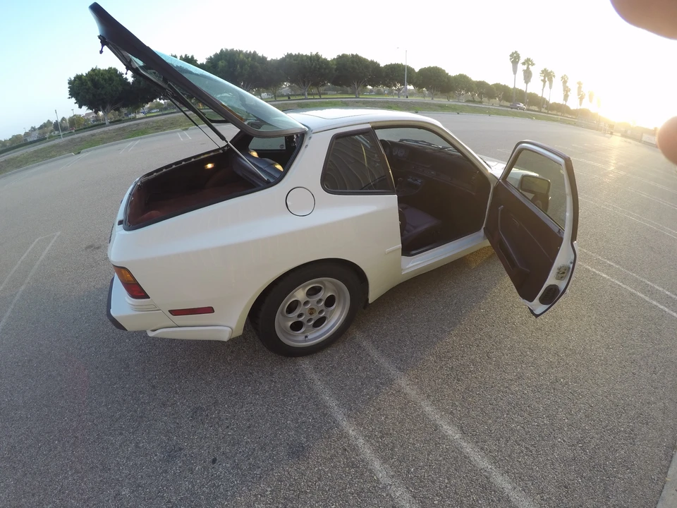 1986 Porsche 944 Turbo - Image 20 of 31