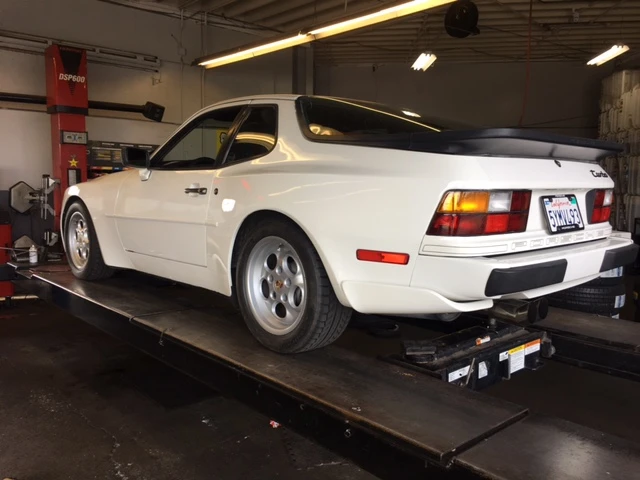 1986 Porsche 944 Turbo - Image 6 of 31