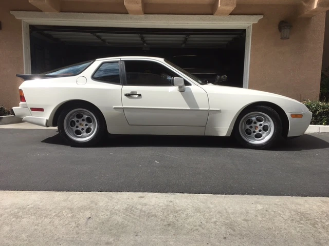 1986 Porsche 944 Turbo - Image 8 of 31