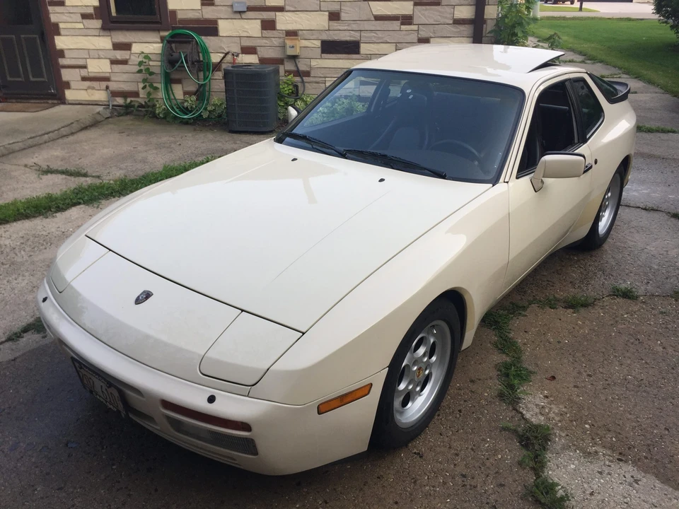 1986 Porsche 944 Turbo - Image 28 of 31