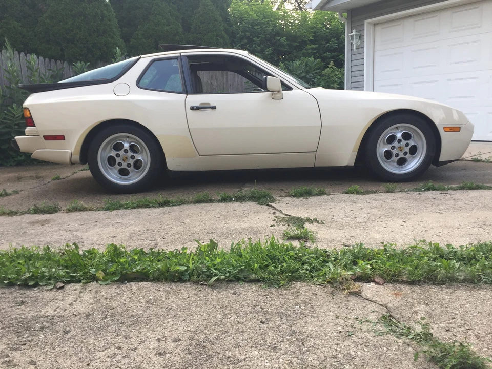 1986 Porsche 944 Turbo - Image 13 of 31