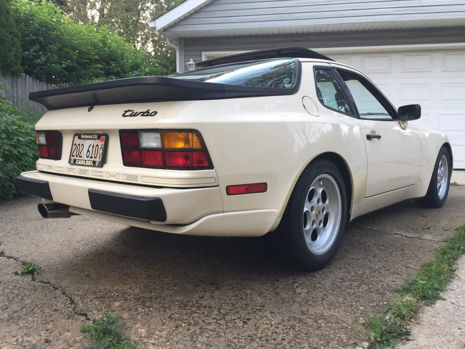 1986 Porsche 944 Turbo - Image 15 of 31