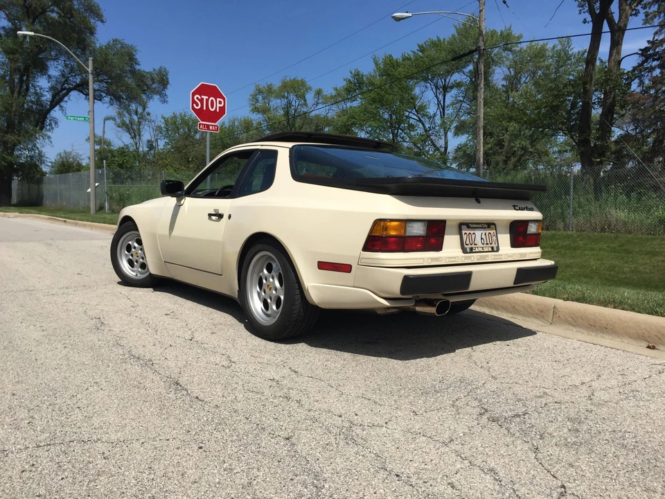 1986 Porsche 944 Turbo - Image 5 of 31
