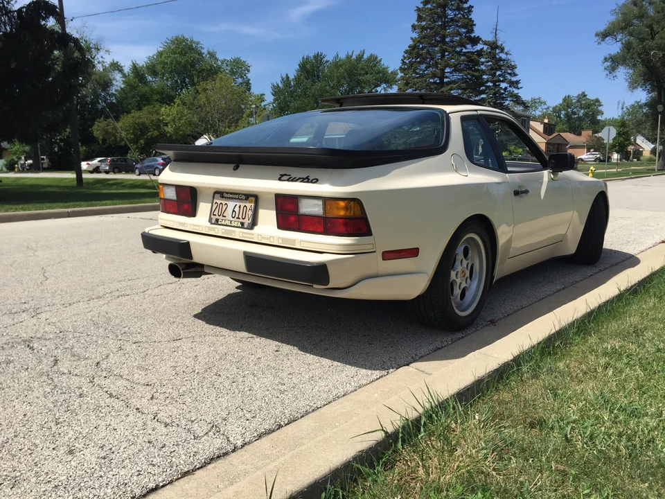 1986 Porsche 944 Turbo - Image 4 of 31