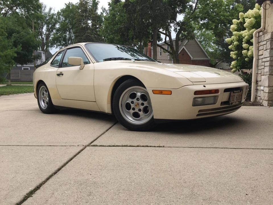 1986 Porsche 944 Turbo - Image 2 of 31