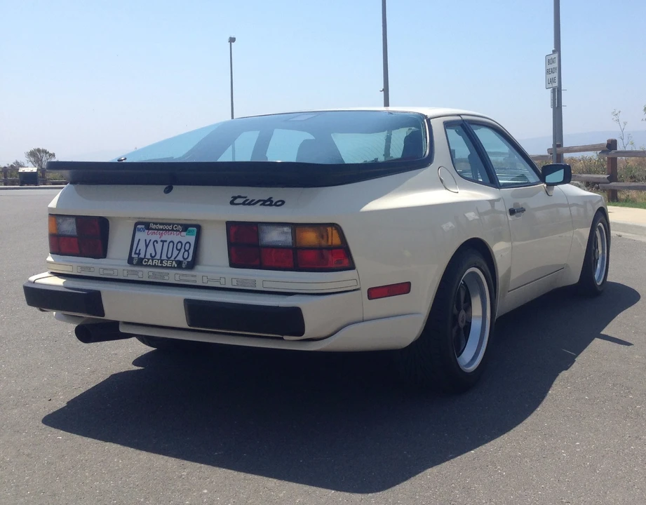 1986 Porsche 944 Turbo - Image 10 of 31