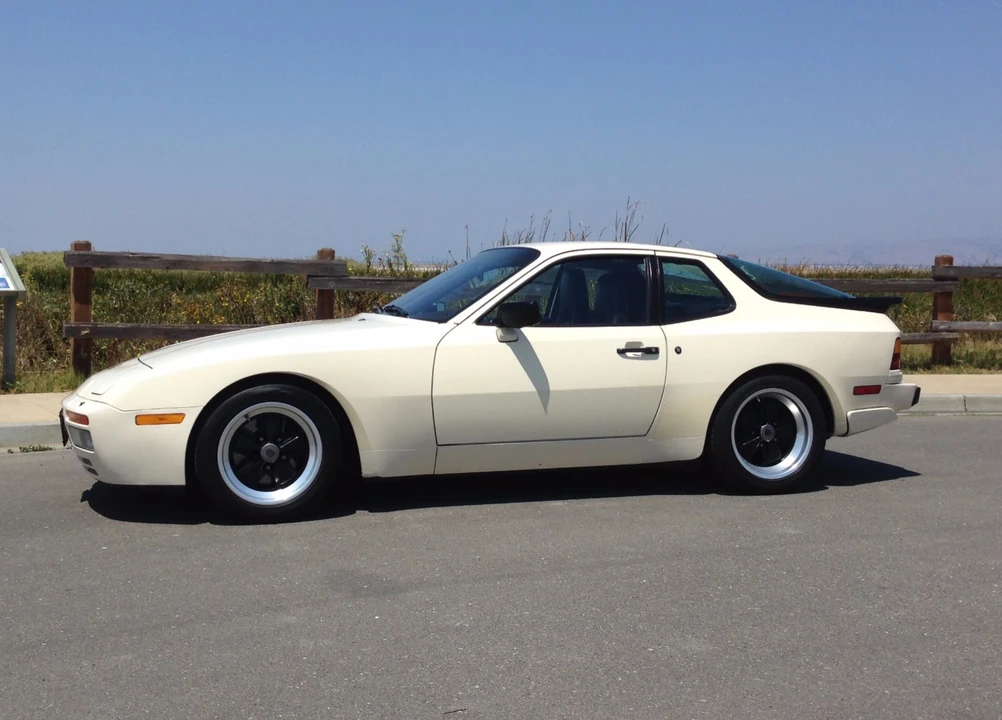 1986 Porsche 944 Turbo - Image 14 of 31