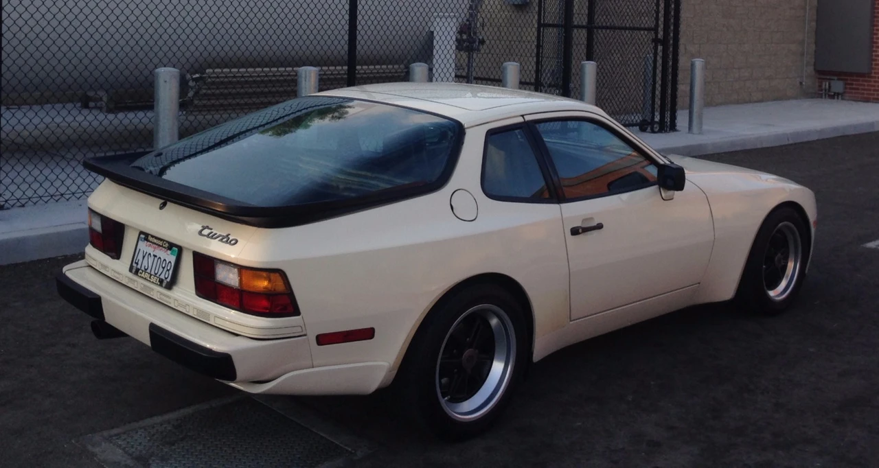1986 Porsche 944 Turbo - Image 23 of 31