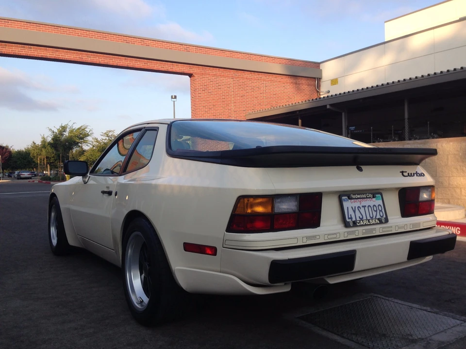 1986 Porsche 944 Turbo - Image 26 of 31