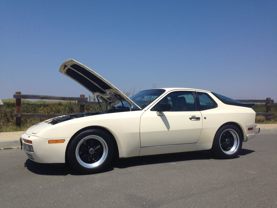 1986 Porsche 944 Turbo - Image 18 of 31