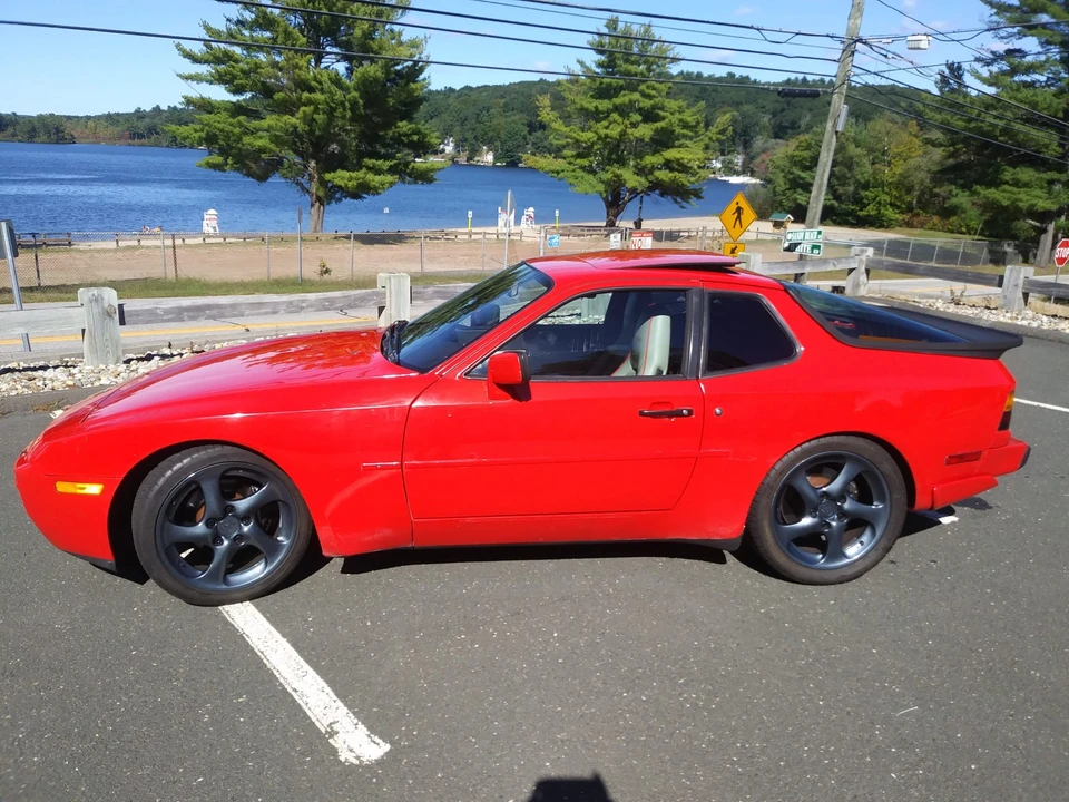 1986 Porsche 944 Turbo - Image 12 of 31