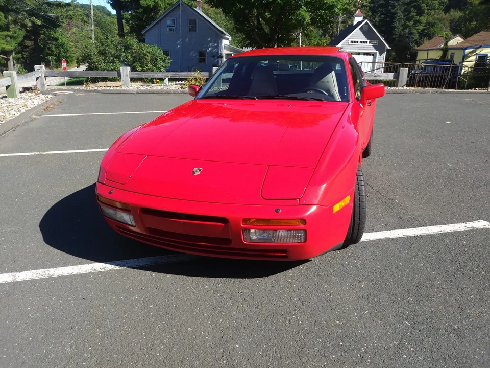 1986 Porsche 944 Turbo - Image 2 of 31