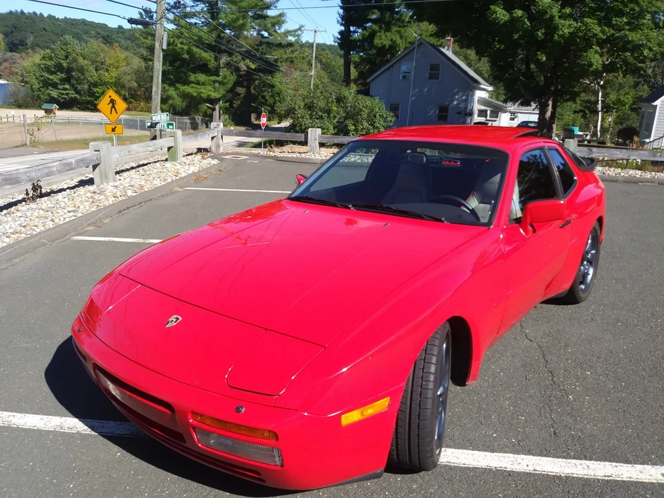 1986 Porsche 944 Turbo - Image 4 of 31