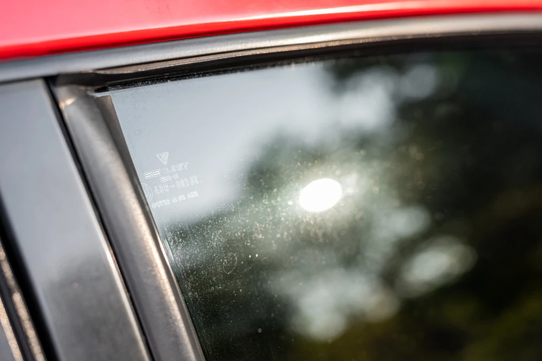 1986 Porsche 944 Turbo - Image 28 of 31