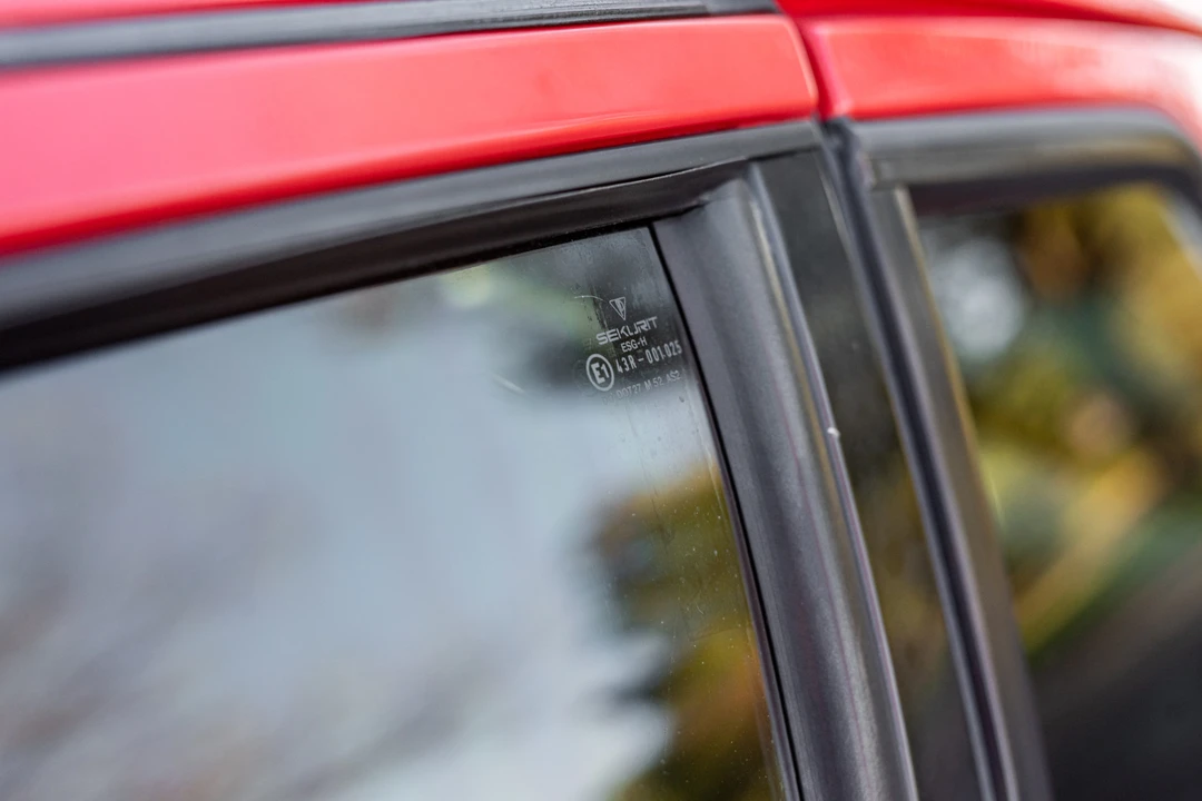 1986 Porsche 944 Turbo - Image 29 of 31
