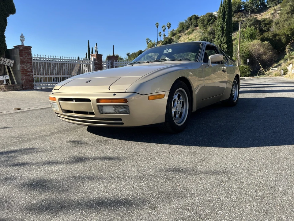 1986 Porsche 944 Turbo - Image 3 of 31