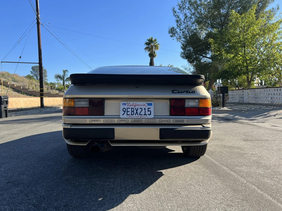 1986 Porsche 944 Turbo - Image 7 of 31