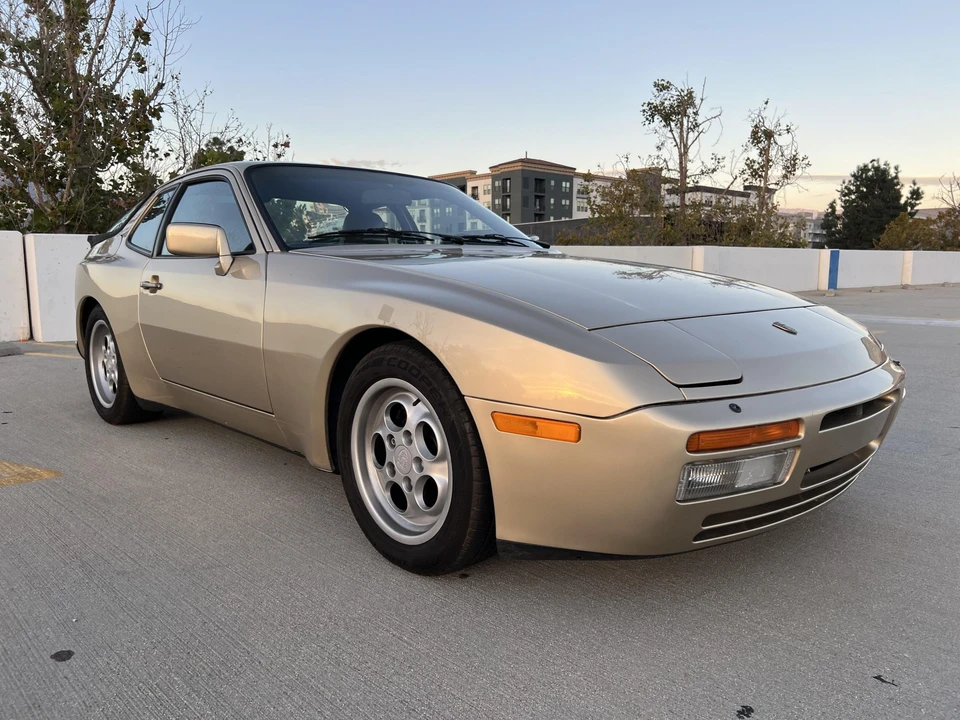 1986 Porsche 944 Turbo - Image 16 of 31
