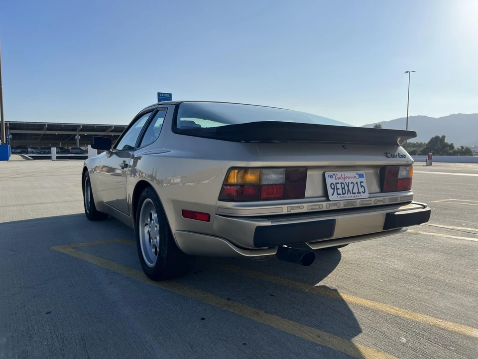 1986 Porsche 944 Turbo - Image 23 of 31