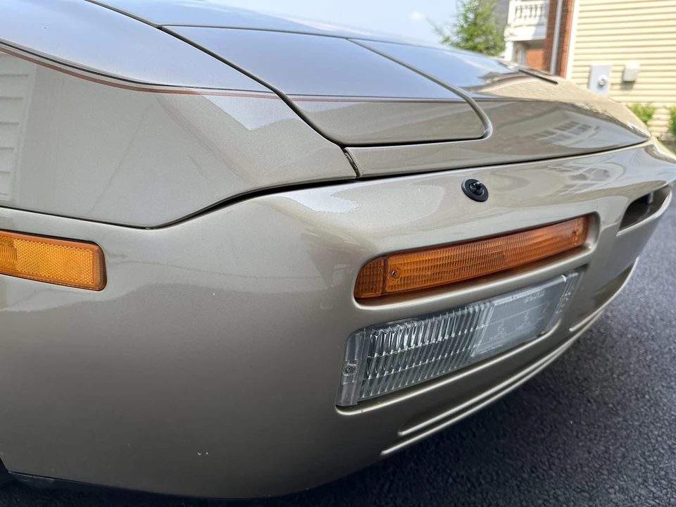 1986 Porsche 944 Turbo - Image 24 of 31