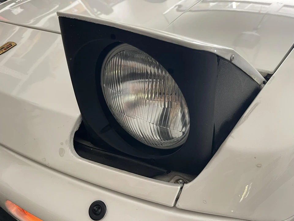 1986 Porsche 944 Turbo - Image 13 of 31
