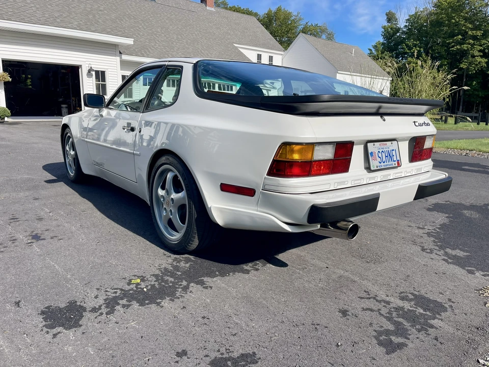 1986 Porsche 944 Turbo - Image 4 of 31