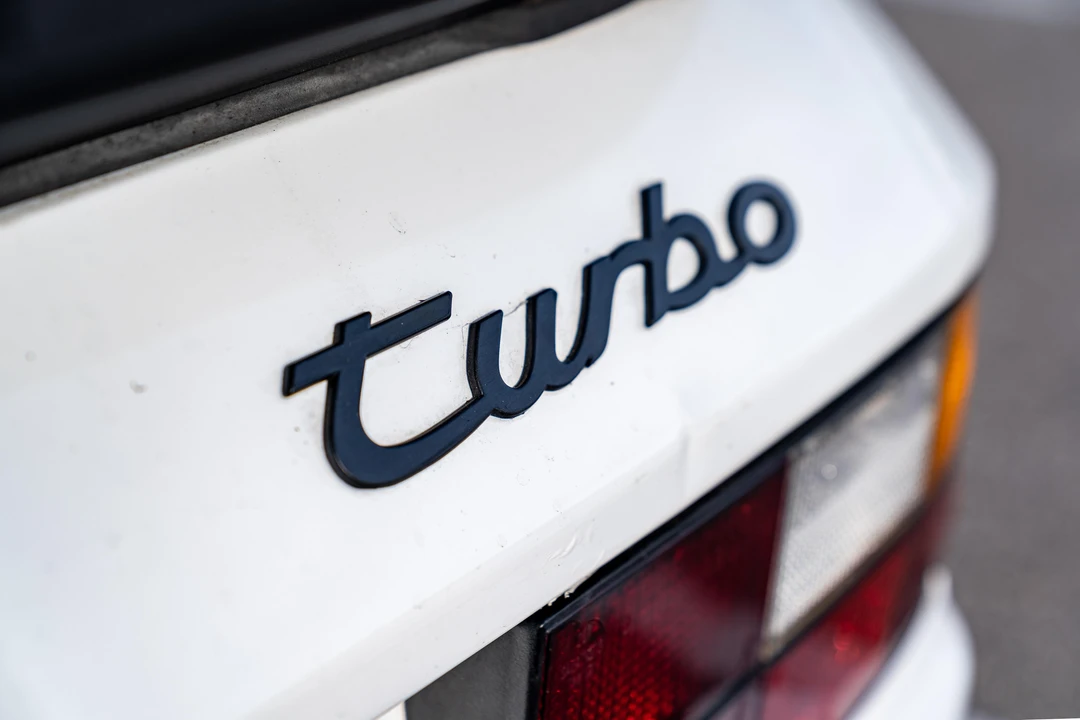 1986 Porsche 944 Turbo - Image 14 of 31
