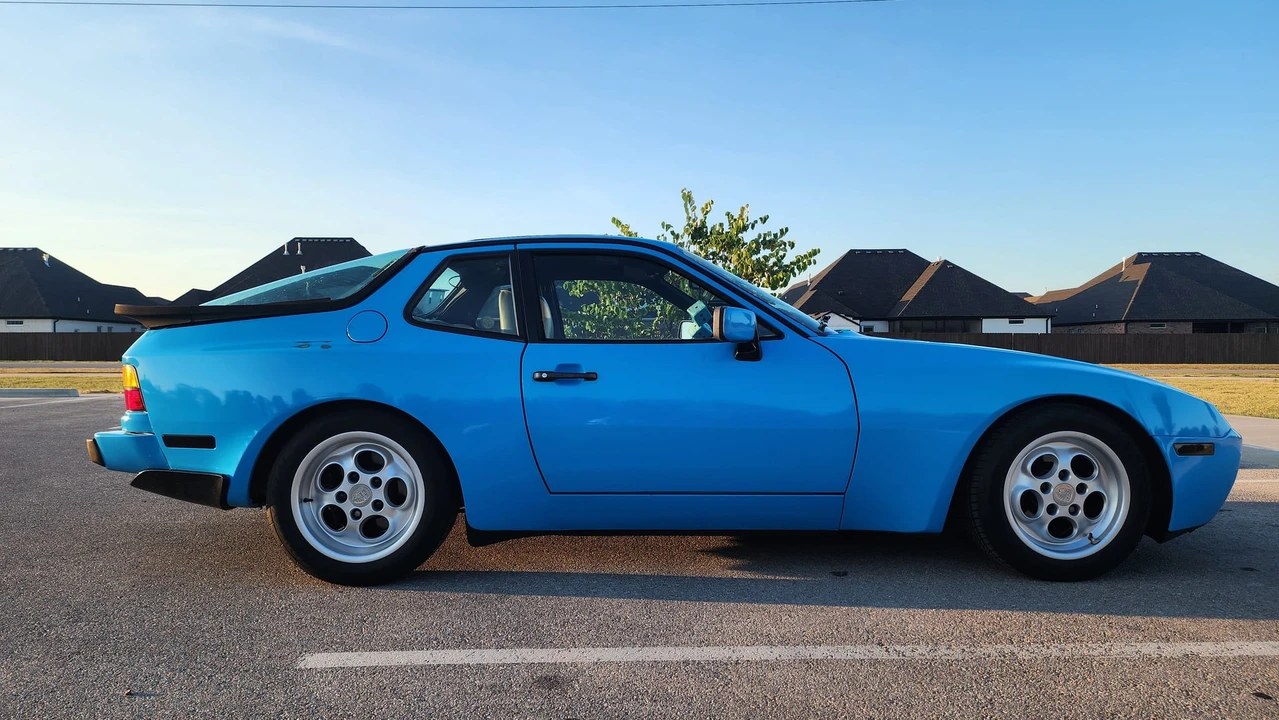 1986 Porsche 944 Turbo - Image 13 of 31