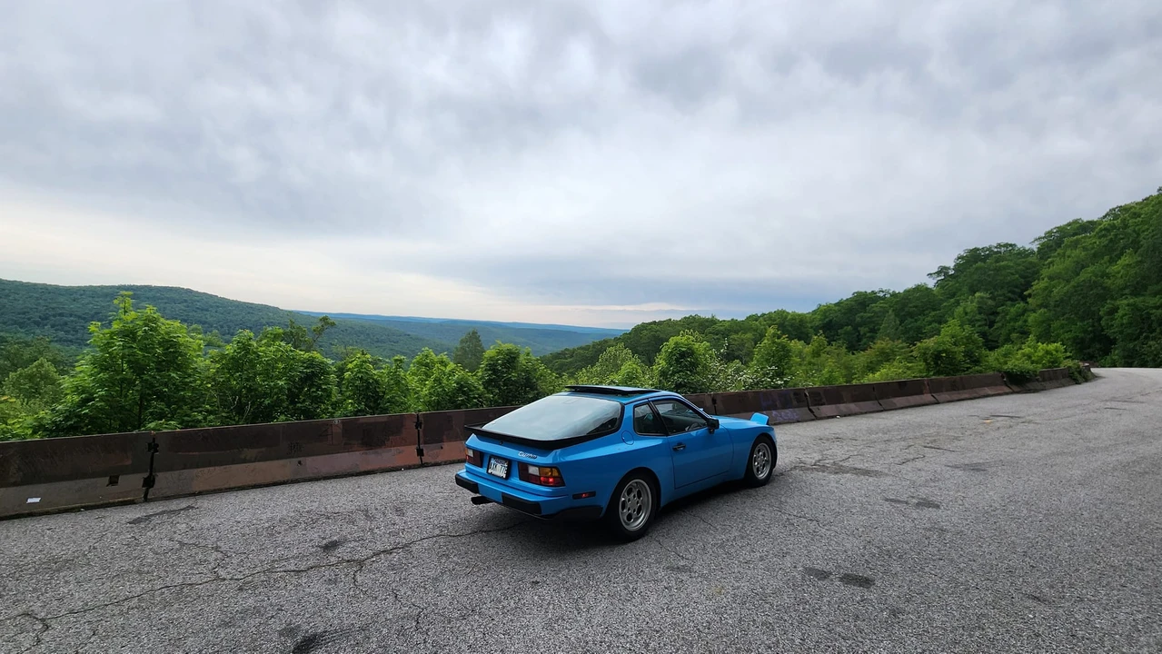 1986 Porsche 944 Turbo - Image 30 of 31