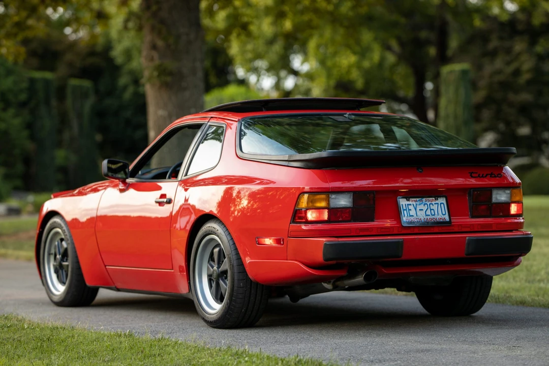 1986 Porsche 944 Turbo - Image 15 of 31