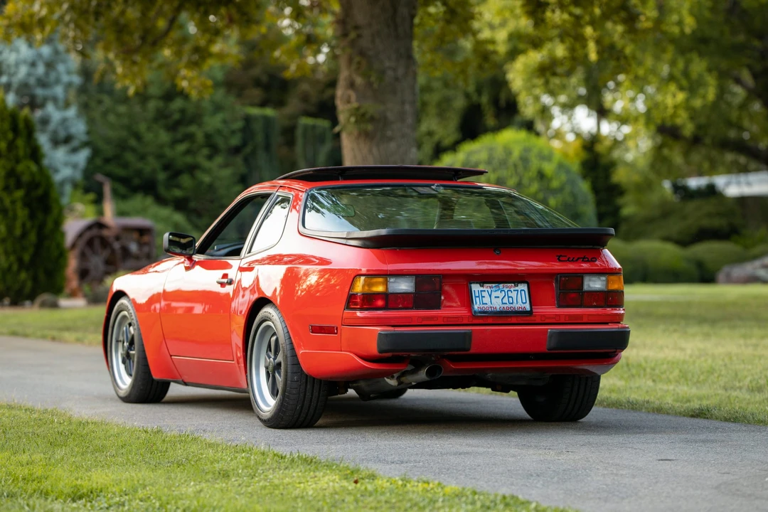 1986 Porsche 944 Turbo - Image 16 of 31
