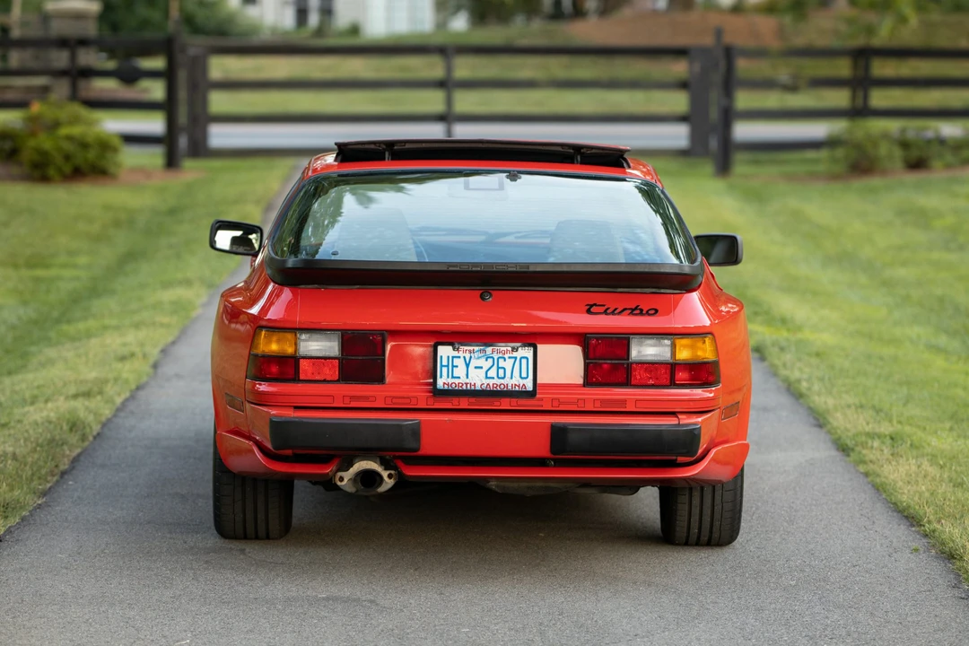 1986 Porsche 944 Turbo - Image 13 of 31