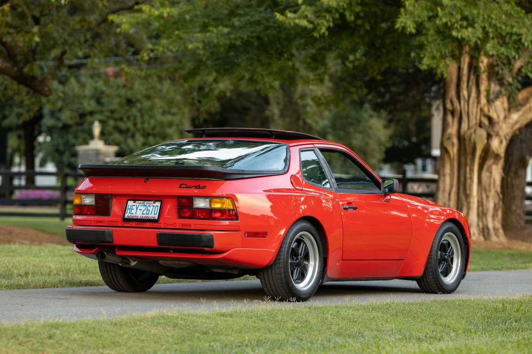 1986 Porsche 944 Turbo - Image 12 of 31